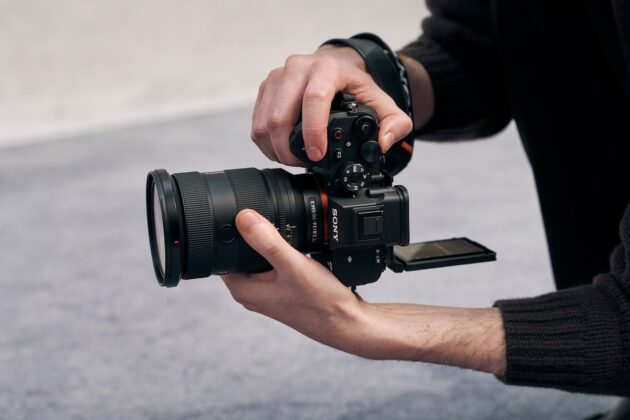 Sony A7R VI official in-use image