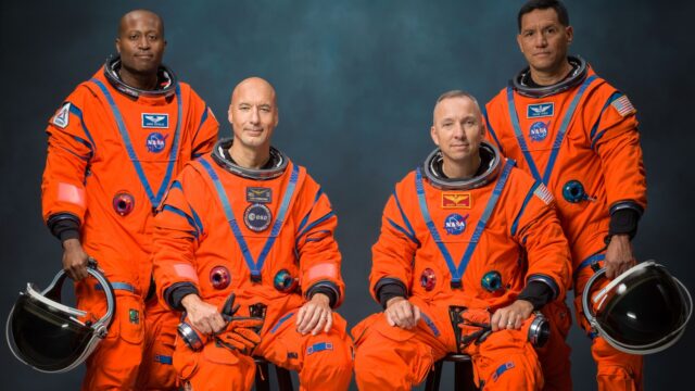 Artemis III crew official portrait Artemis III crew portrait: Andre Douglas, Luca Parmitano, Randy Bresnik and Frank Rubio in Orion suits