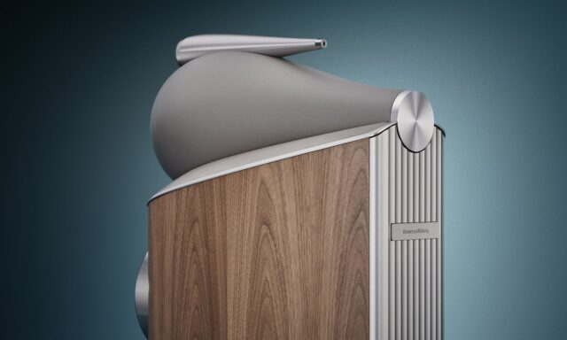 Bowers & Wilkins 800 Series Diamond D5 flagship floorstanding loudspeaker in a premium finish.