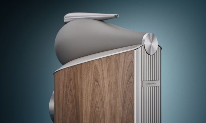 Bowers & Wilkins 800 Series Diamond D5 flagship floorstanding loudspeaker in a premium finish.