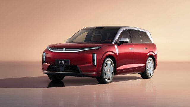 BYD Da Tang EV red exterior BYD Da Tang EV red full-size electric SUV shown in an official studio image.