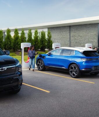 GM Energy Pass: Chevrolet EVs charging at Tesla Supercharger stalls