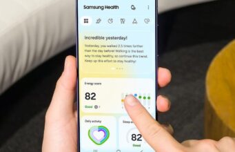 Samsung Health app showing AI health scores on a Galaxy phone
