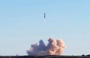 SpaceX Starship rocket launching