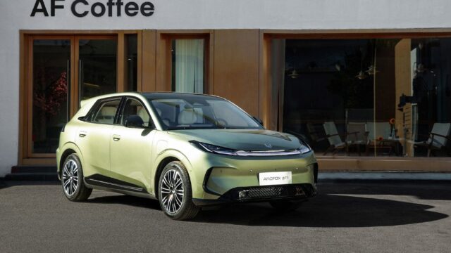 use_featured.jpg Arcfox Beta T1 electric hatchback in Shadow Green, front three-quarter view