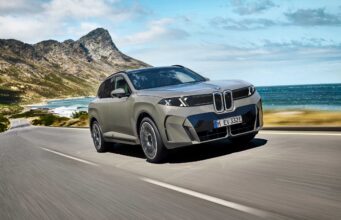 BMW iX5 Brings 435 Miles of Range to the X5 Lineup BMW iX5 60 xDrive official press image showing the electric BMW X5 and iX5 lineup.