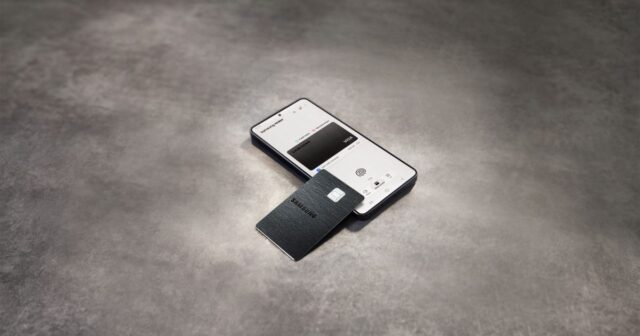 samsung-galaxy-card-featured Samsung Galaxy Card beside a Galaxy Z Flip7