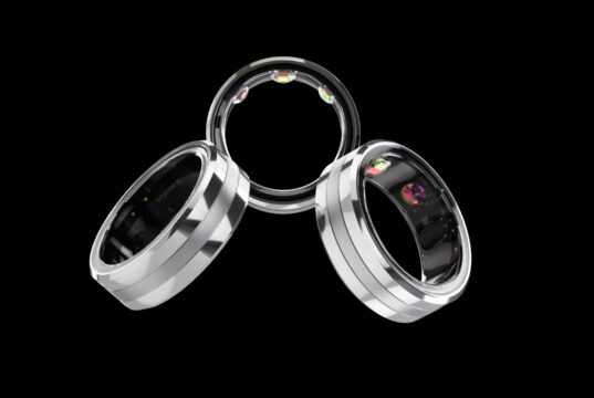 Vital Signals Signal Ring product shot showing the black smart ring