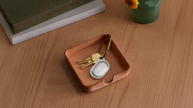 google-pixel-tag-featured Google Pixel Tag on a keychain in a small trinket box