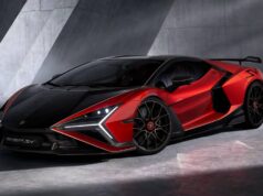 Lamborghini Revuelto SV: 1065 CV, 1963 Cars, New Pilota Mode Official three-quarter studio shot of the red and black Lamborghini Revuelto SV