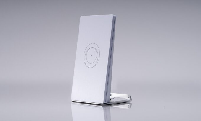 Starlink Mini X kit includes a Router Mini Starlink Router Mini standing on a metal kickstand