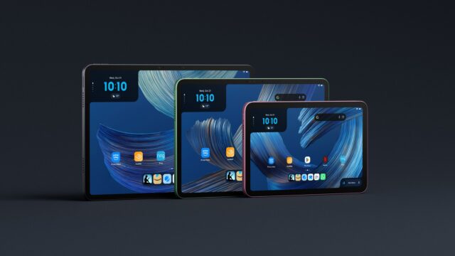 tmm-amazon-alexa-tablets-lineup-hero Three Amazon Alexa Tablets in different sizes and colors standing side by side, each showing a blue wallpaper and app icons